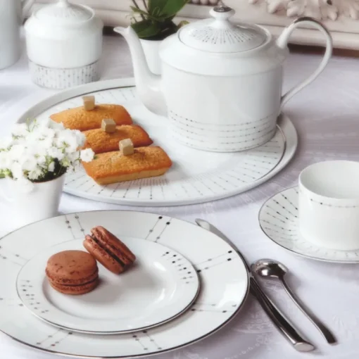 Carrousel Dinnerware