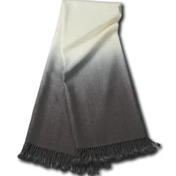 Dip Dye Throw