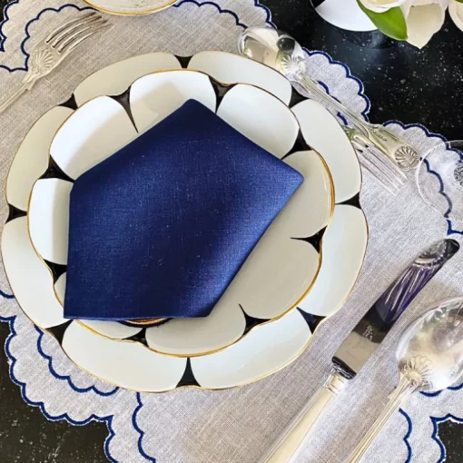 Drops Dinnerware