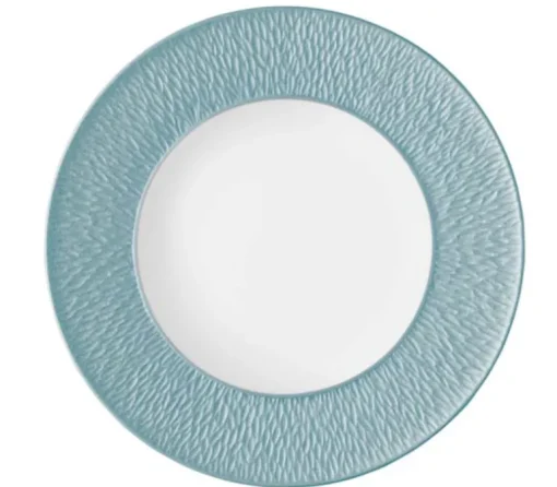 Mineral Irise Dinnerware Sky Blue